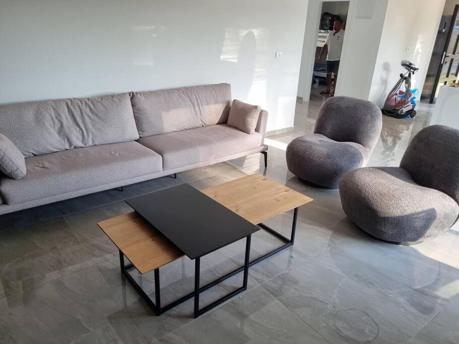 Villa זריחה למרגלות הגלבוע Nurit Exterior foto
