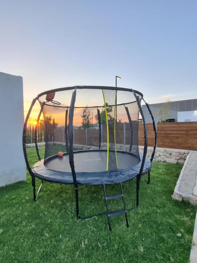 Villa זריחה למרגלות הגלבוע Nurit Exterior foto