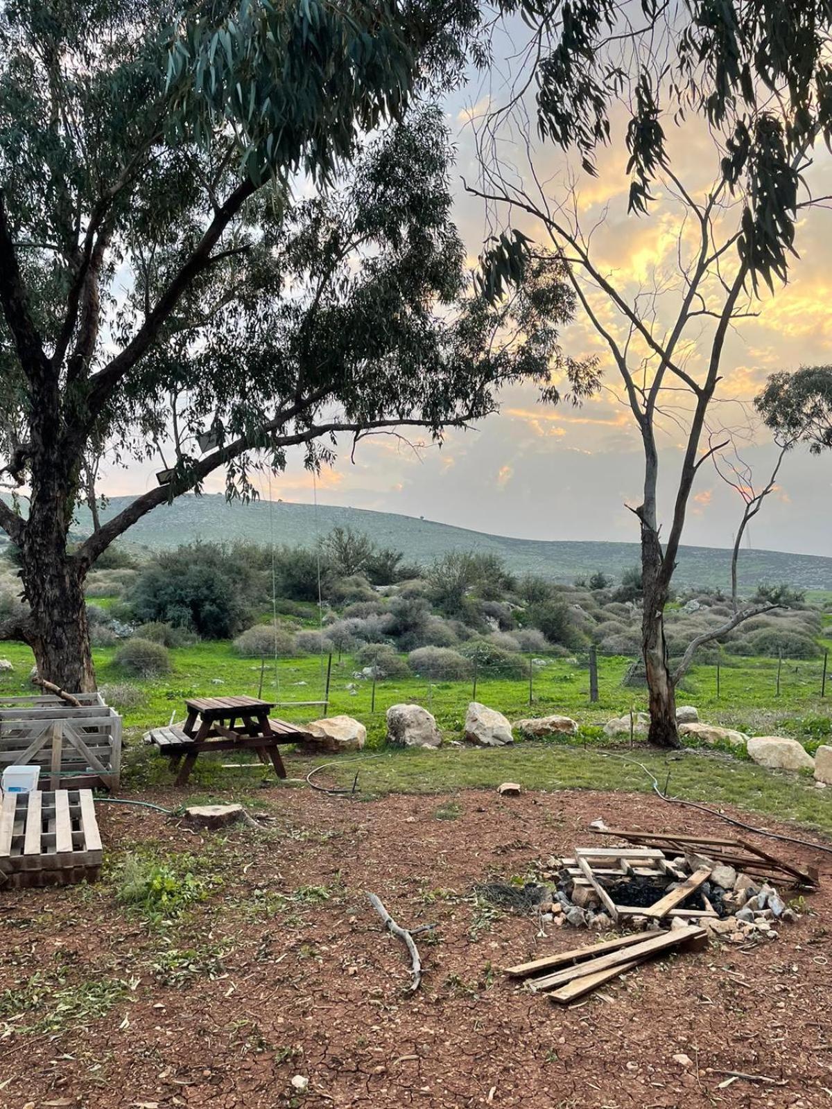 Villa זריחה למרגלות הגלבוע Nurit Exterior foto